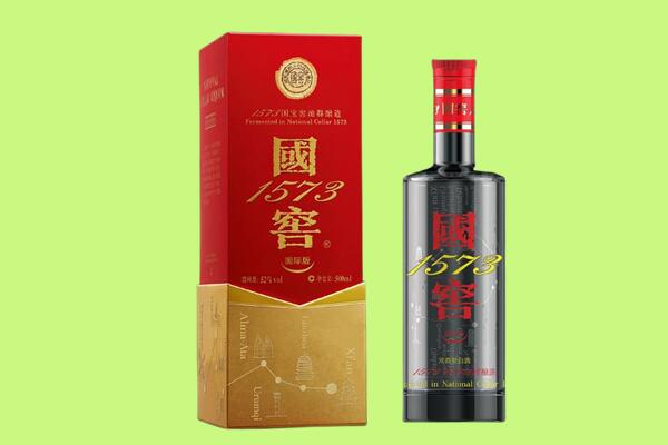 宜宾回收国窖1573.jpg